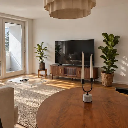 Modern - 2-4 Pax - S-bahn - 15min Messe, 15min Center Apartment Vaterstetten